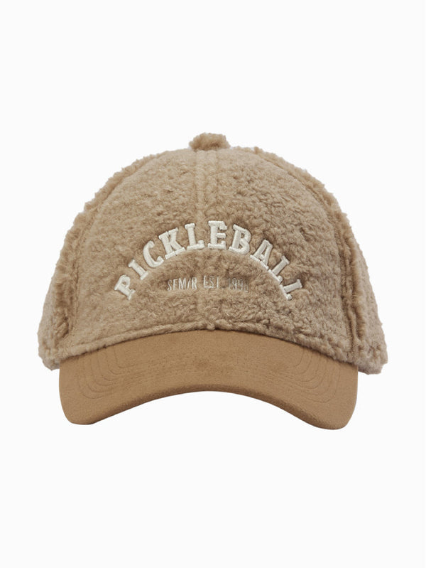 قبعة بيسبول بفرو صناعي وتطريز أمامي للجنسين